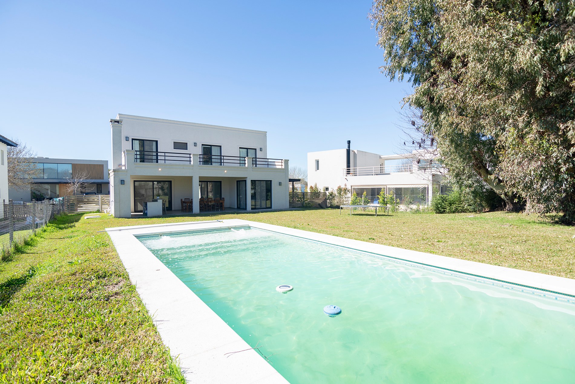 Venta Casa en Barrio San Matías - Área 3 - Pileta y gran jardín - Belén de Escobar — foto 1