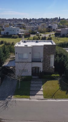Casa 4 ambientes en Santa Elena Pilar del este — foto 5