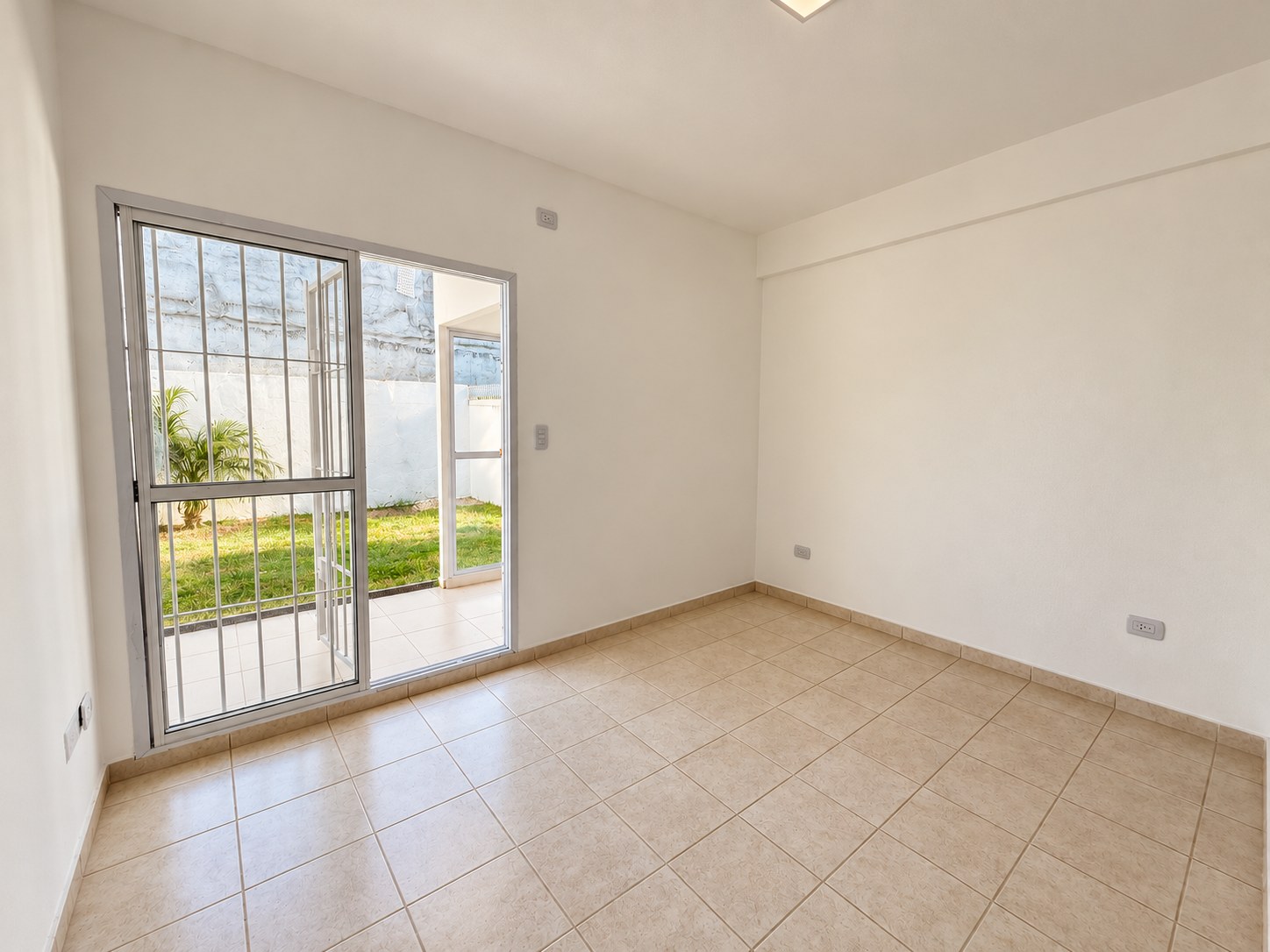 ALQUILER | 2 AMBIENTES PB CON JARDÍN + GARAGE |  MARTIN CORONADO — foto 1