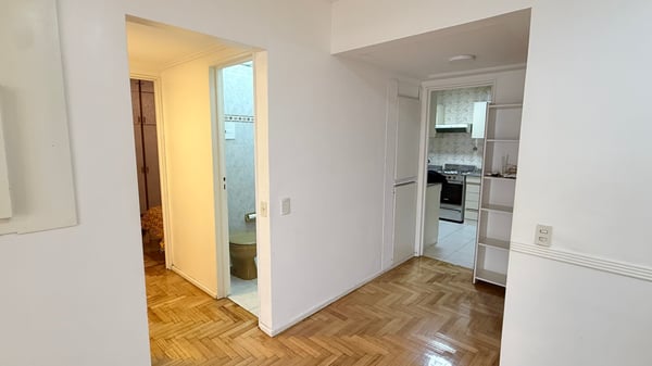 Amplio 3 ambientes con lavadero y balcón en Recoleta — foto 5