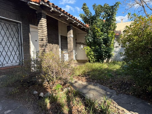 VENTA CASA 3 AMBIENTES SAN ISIDRO A RECICLAR — foto 5
