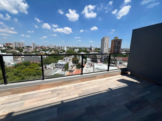 Venta Ambiente y medio Alto c/ Balcón en Coglhan — foto 2