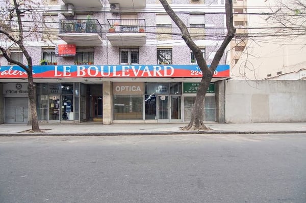 Local en venta Flores Galeria Le Boulevard — foto 4