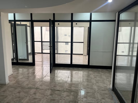 Venta Oficina piso 12. Montevideo y Av. Corrientes. — foto 3