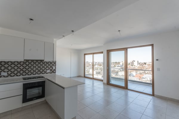 VTA Departamento 3 Ambientes al Frente – Villa Pueyrredón| PISO 7 AL FRENTE CON VISTA ABIERTA Y LUZ. — foto 3