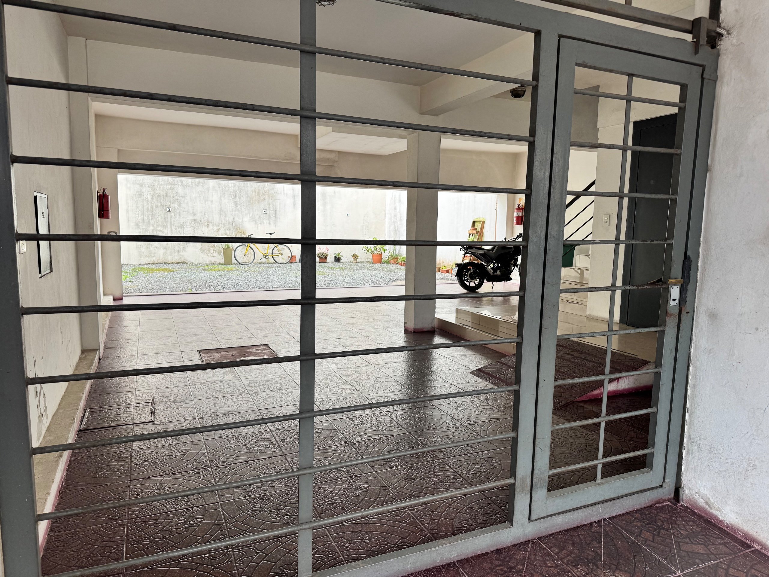 VENTA DEPTO SAN FERNANDO 2 AMB C/COCHERA/BALCON Y BAULERA BAJAS EXPENSAS — foto 1