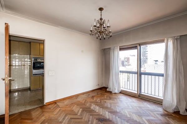 VENTA SEMIPISO A REFACCIONAR BELGRANO CON COCHERA — foto 5