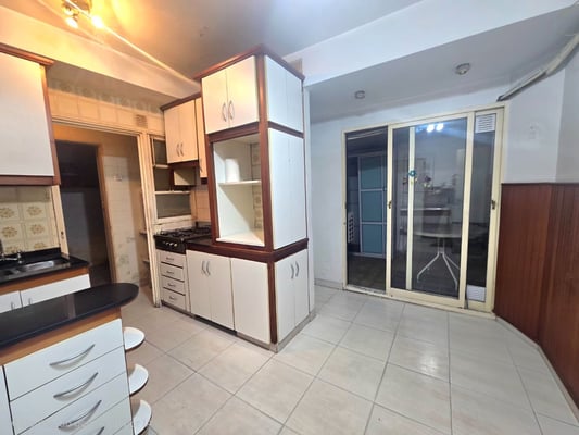 Venta Belgrano 3 dorm y dep a refaccionar con coch — foto 5