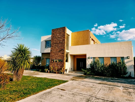 VENTA CASA 5 AMBIENTES CON JARDÍN Y PILETA - ESCOBAR — foto 2