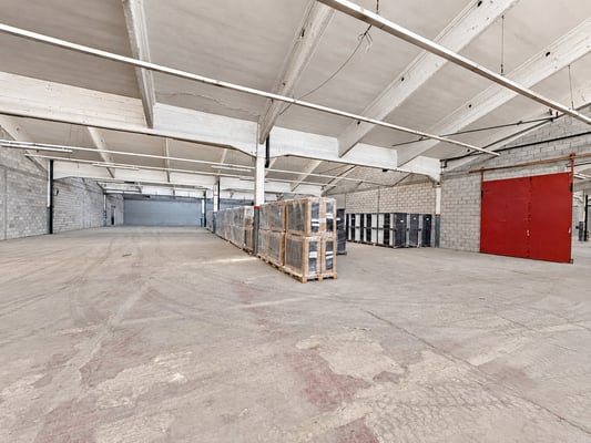 2 GALPONES EN ALQUILER EN FLORIDA OESTE | 2.082 M² APROX. CON CONEXIÓN INTERNA | PREDIO CON SEGURIDAD — foto 2