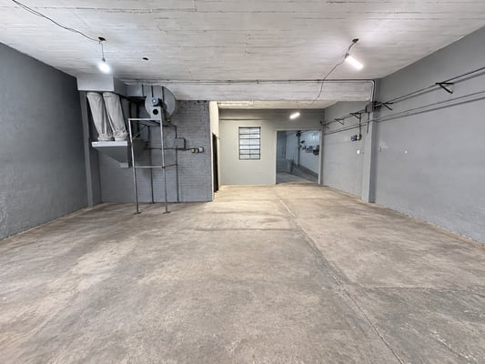 VENTA GALPÓN PH CON OFICINAS, DEPÓSITOS EN CASEROS — foto 4