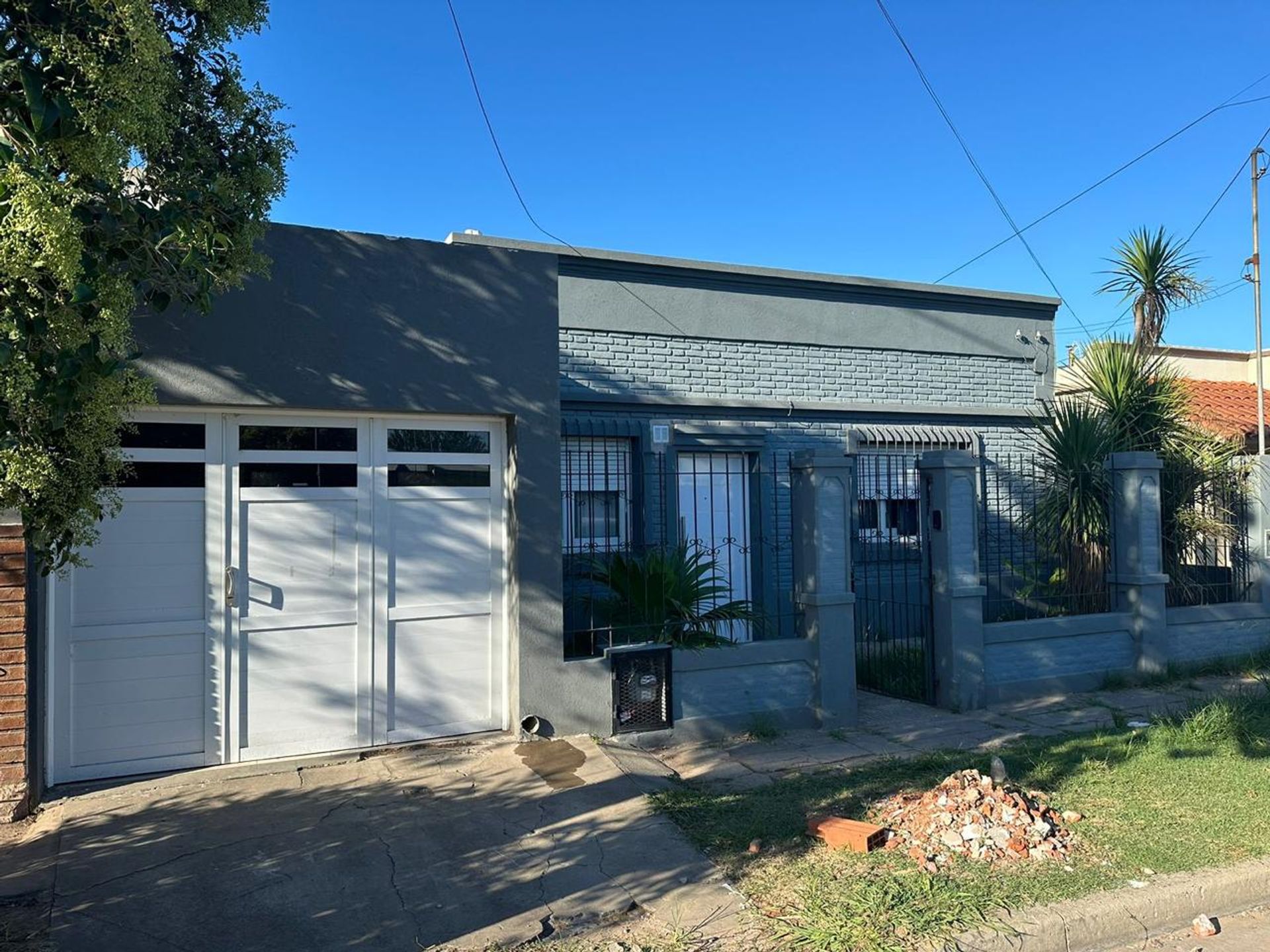 Local Comercial Y Casa Moderna Mercedes — foto 1