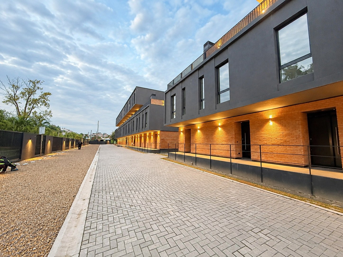 Dúplex 3 amb con Jardín y Cochera a Estrenar en UP PILAR c/membresía en Lagoon — foto 1