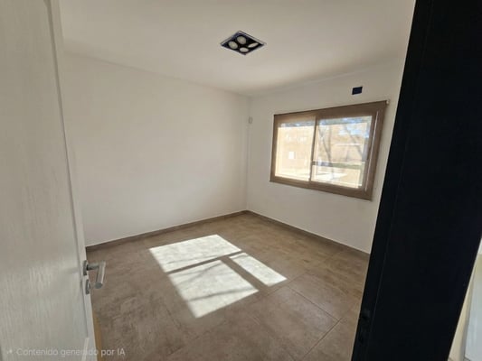 VENTA CASA 6 AMBIENTES CON JARDÍN EN CARDALES VILLAGE — foto 4