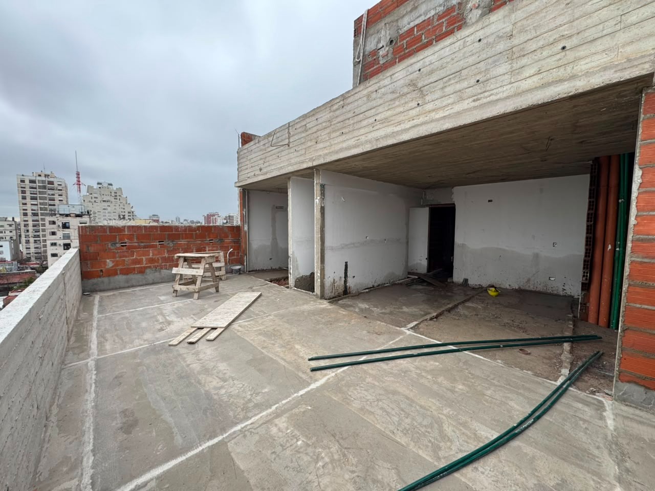 VENTA DEPARTAMENTO 4 AMBIENTES CON BALCON TERRAZA COLEGIALES FINANCIACION — foto 1