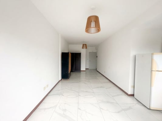VENTA ABASTO MONOAMBIENTE CON TERRAZA PROPIA. — foto 4