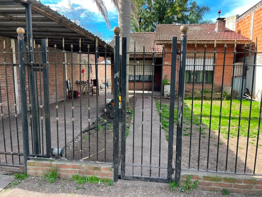 CASA EN VENTA EN JOSE C.  PAZ  BARRIO JOSE  CLEMENTE  PAZ — foto 2