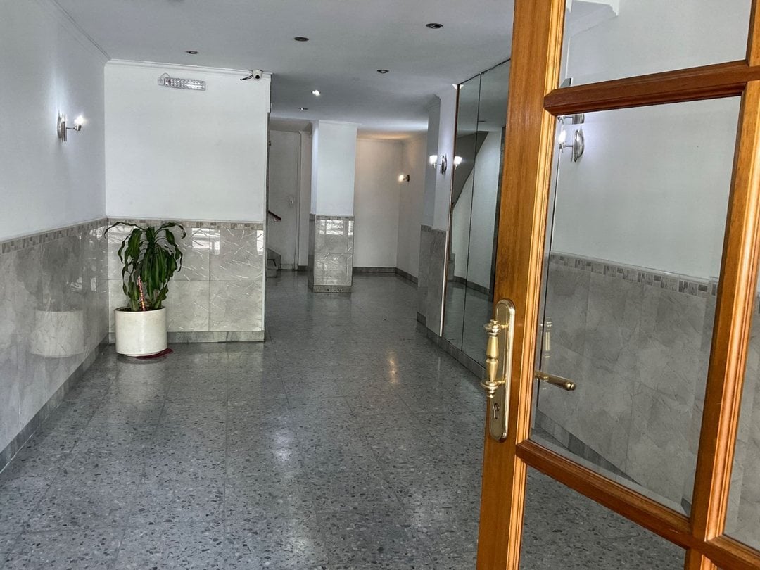 VENTA Departamento 3 Ambientes Muy Luminoso | A 1 Cuadra de Estación Constitución y Universidades — foto 1