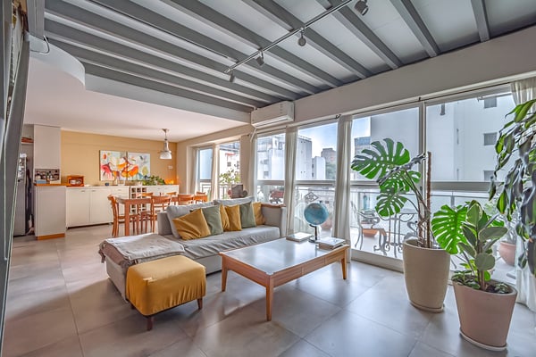 VENTA DEPARTAMENTO DUPLEX 3 , 4 AMB EN SAAVEDRA CON COCHERA Y BAULERA — foto 4