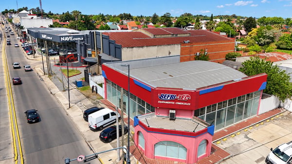 VENTA  MANZANA DE OPORTUNIDADES SOBRE AV. CALCHAQUÍ | 7.047 M² | QUILMES OESTE +20 LOTES — foto 3