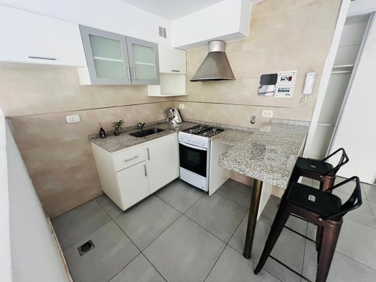 ALQUILER MONOAMBIENTE CON BALCÓN BARRACAS — foto 3