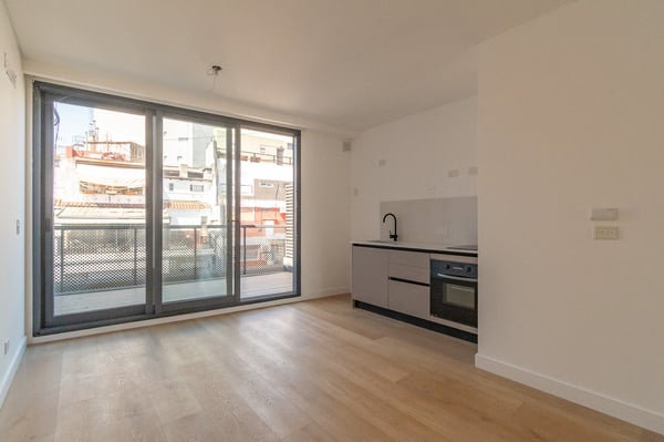 Venta Departamento de 2 ambientes, 9º Piso  al frente, a estrenar. Listo para escriturar. — foto 2