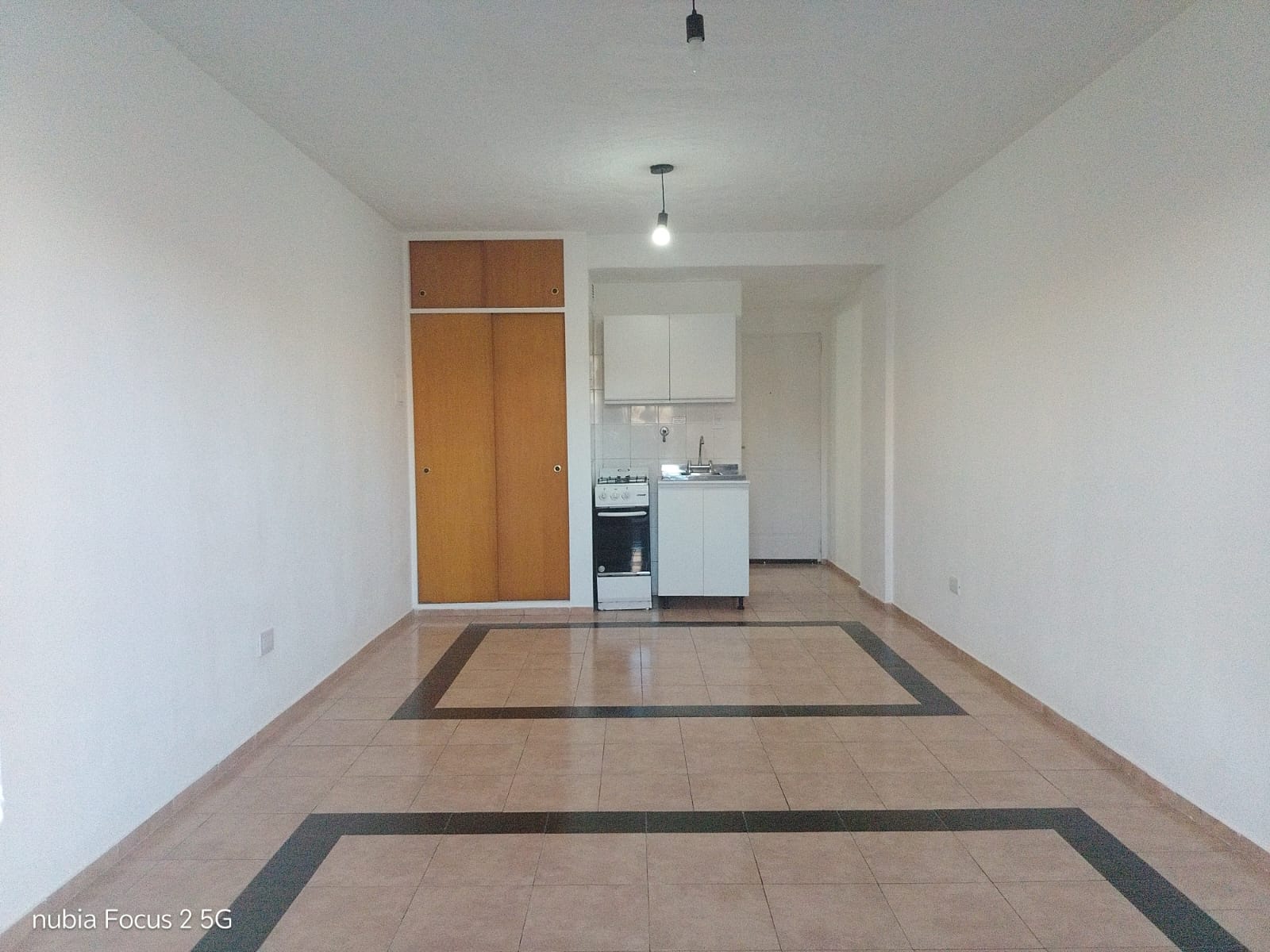 Venta departamento monoambiente en Constitución con balcón. — foto 1