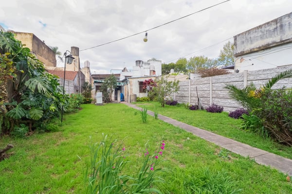 Oportunidad Ciudadela Norte Casa a Refaccionar/ Desarrollo inmobiliario — foto 4