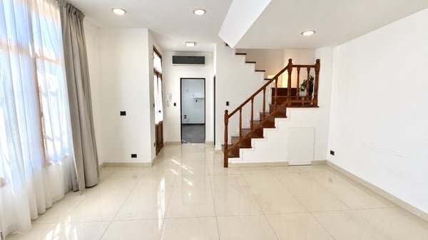 VENTA MULTIFAMILIAR CASA 4 AMB + CASA 2 y 1/2 AMB  EN FLORIDA — foto 5