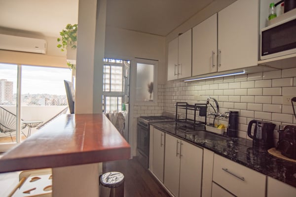 3  Ambientes con balcón piso 16 - VENTA — foto 4