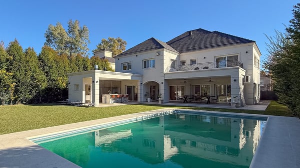 CASA EN VENTA, DISEÑO, TECNOLOGIA Y EQUIPAMIENTO OPCIONAL — foto 2