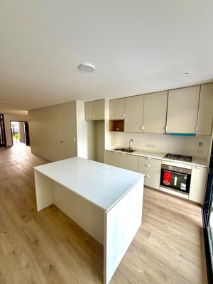 VENTA DE DÚPLEX 4 AMBIENTES- VICENTE LÓPEZ-CON JARDIN — foto 3