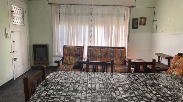 VENTA CASA 4 AMBIENTES CON PATIO — foto 2