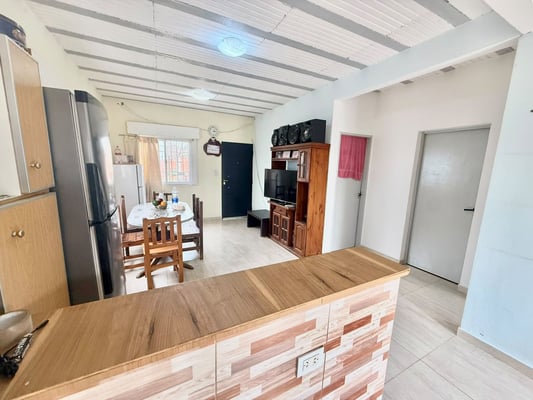 VENTA CASA 3 AMBIENTES PARRILLA TIGRE — foto 2