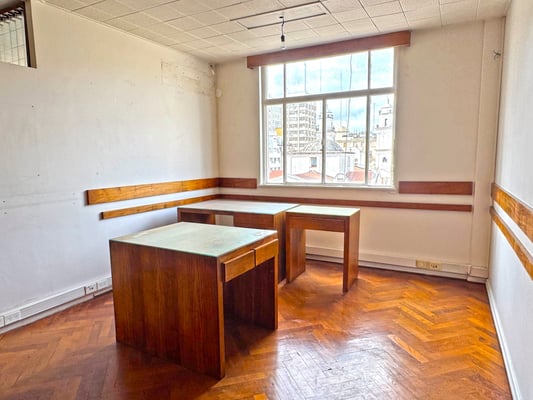 VENTA OFICINA ROCA 600 - 70 M2 - EXCELENTE ESTADO — foto 3