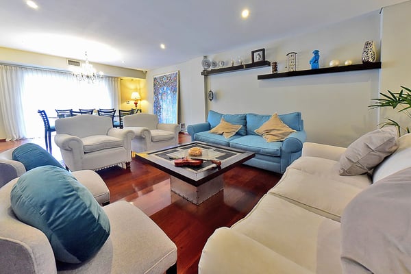 VENTA CASA 5 AMBIENTES MARTINEZ PILETA Y QUINCHO — foto 3