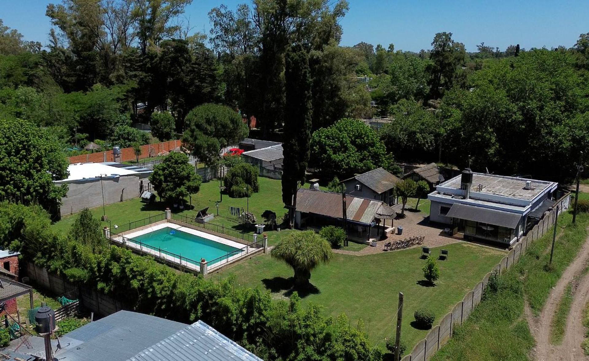VENTA CASA QUINTA + CASA CASEROS  LA REJA MORENO — foto 1