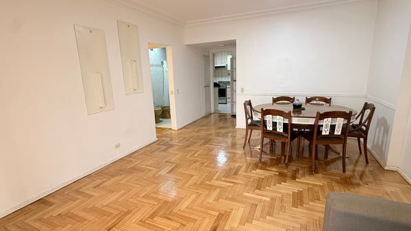 Amplio 3 ambientes con lavadero y balcón en Recoleta — foto 2