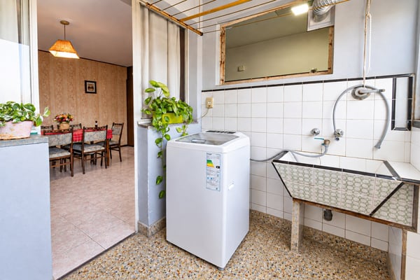 Departamento 3 ambientes Balvanera con jardin de invierno y  lavadero — foto 4