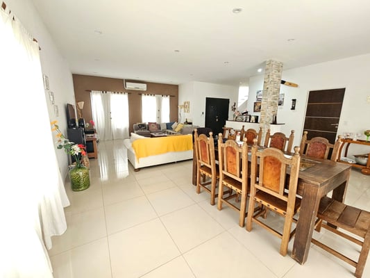 VENTA CASA 5 AMBIENTES CON JARDÍN Y PILETA - ESCOBAR — foto 4