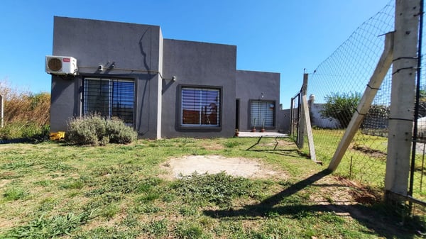VENTA CASA 5 AMBIENTES MATHEU ESCOBAR — foto 2