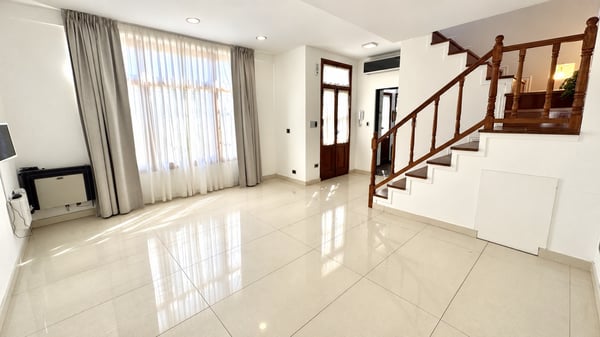 VENTA MULTIFAMILIAR CASA 4 AMB + CASA 2 y 1/2 AMB  EN FLORIDA — foto 4