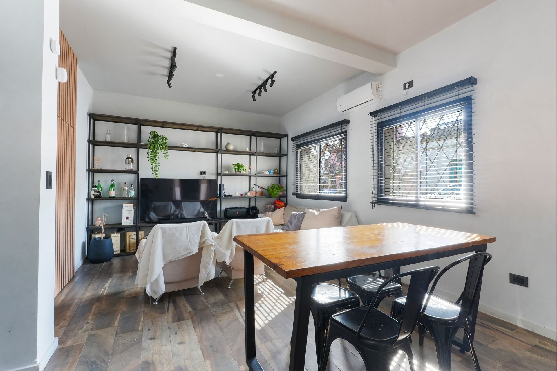 VENTA Casa 4amb terraza REFACCIONADA Florida — foto 1