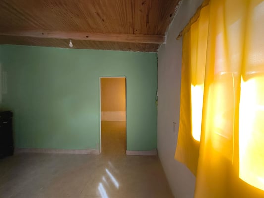 VENTA DE 4 DEPTOS LOTE DE 320 MTR PILAR — foto 4