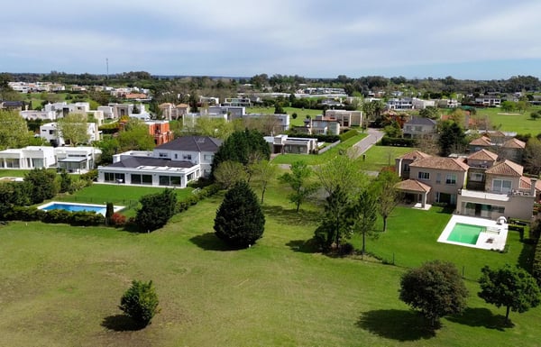 VENTA DE LOTE ESCOBAR HARAS SANTA MARIA LAS LOMAS — foto 2