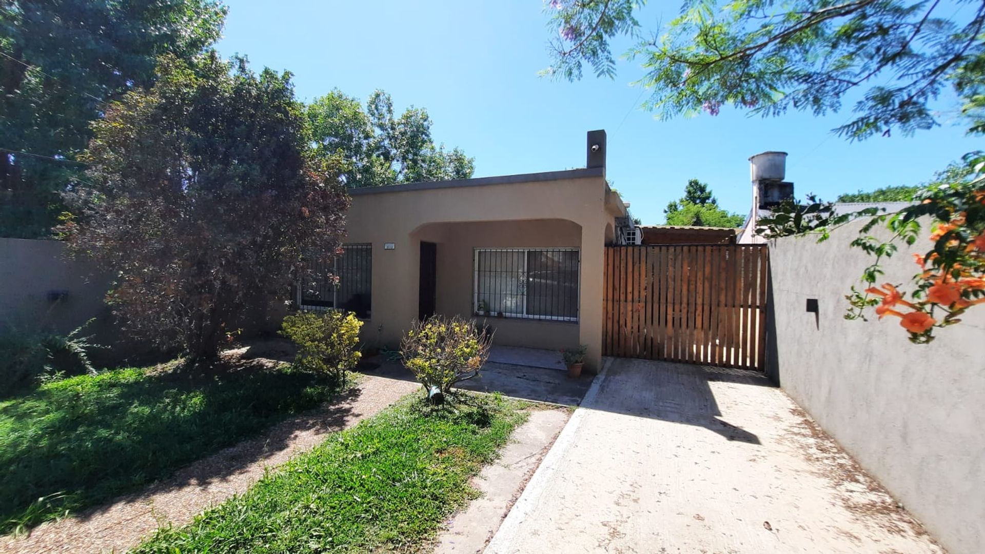 VENTA CASA 3 AMBIENTES EN DEL VISO — foto 1