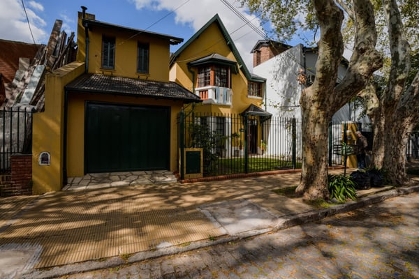 Casa tipo Inglesa 5 amb. Vte. Lopez — foto 2