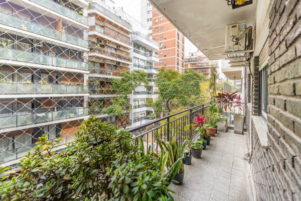 Venta 4 ambientes con dependencia y cochera en la mejor zona — foto 5