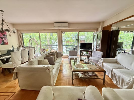 Depto  4 ambientes, 3 cuartos, 2 baños, más  habitación y baño  de servicio, pileta, cochera y baulera en Palermo Botanico — foto 3