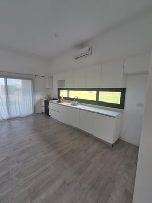 VENTA CASA 3 DORMITORIOS - PILETA - BARRIO EL ALJIBE — foto 3